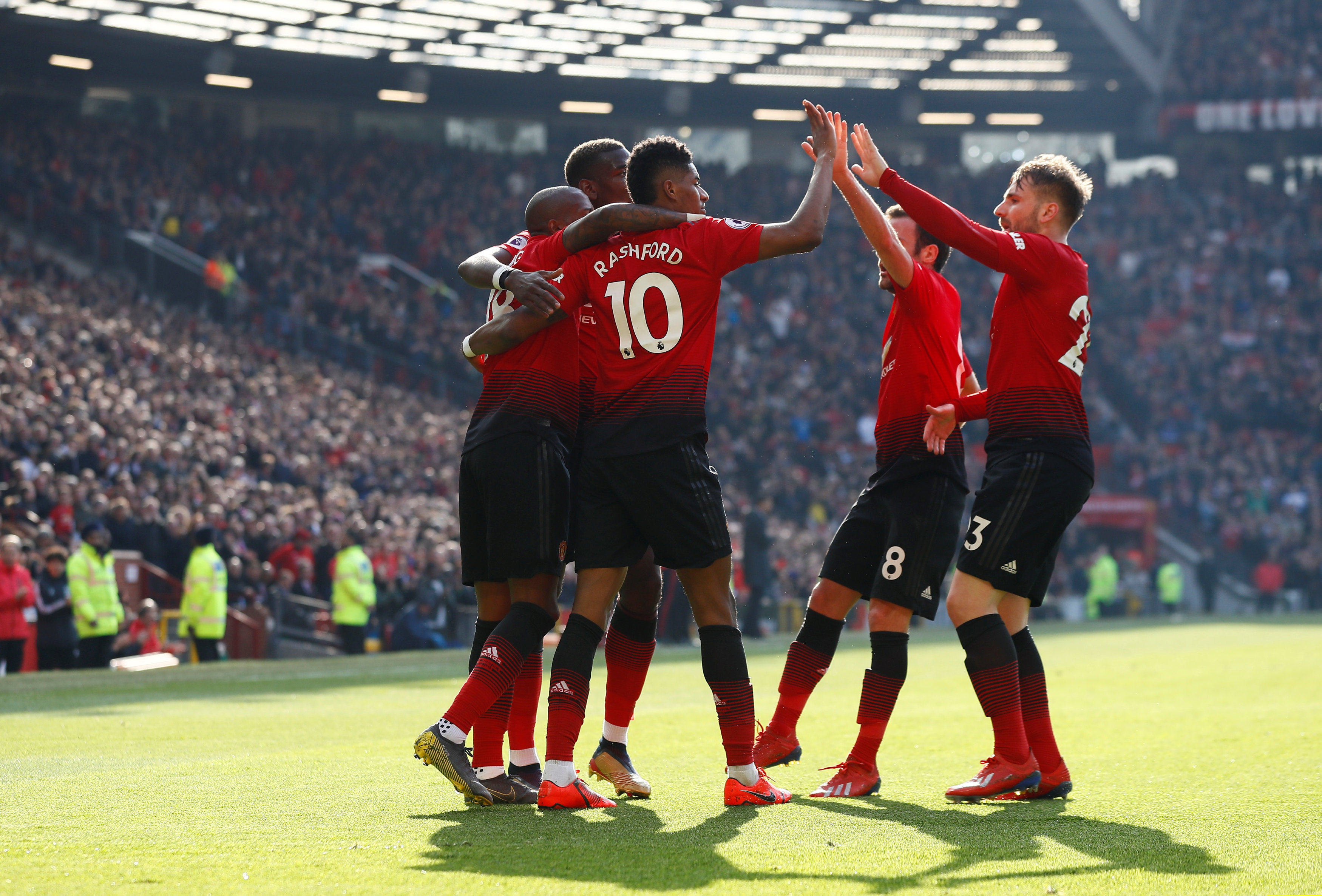 球提升至更 球提升至更